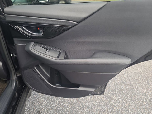 Used 2023 Subaru Outback Premium image 34