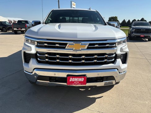 Used 2022 Chevrolet Silverado 1500 LTZ w/ Technology Package image 9