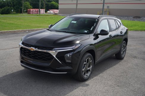 New 2025 Chevrolet Trax LT w/ Driver Confidence Package image 8