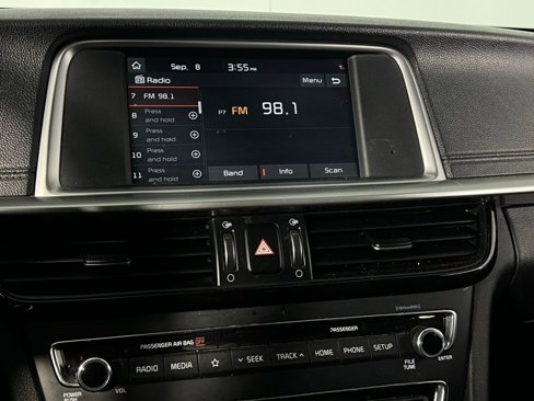 Used 2019 Kia Optima S image 19