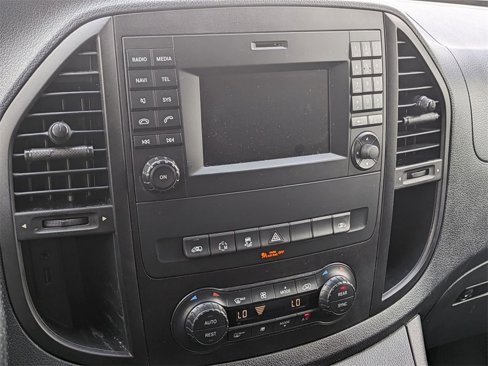 Used 2018 Mercedes-Benz Metris Passenger image 22