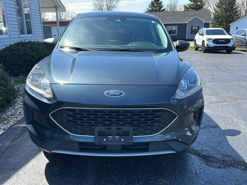 Used 2022 Ford Escape SE image 3
