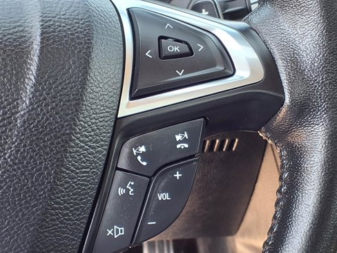 Used 2018 Ford Fusion Titanium image 22