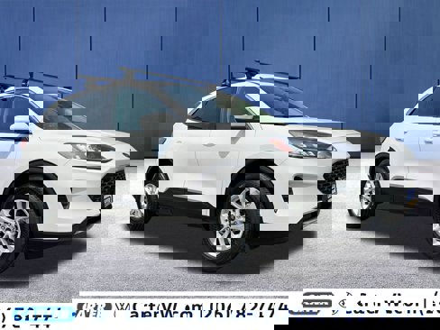 Used 2021 Ford Escape SE w/ Cold Weather Package image 1