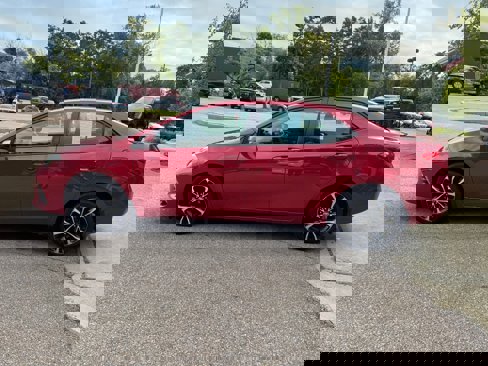 Used 2017 Toyota Corolla SE image 4