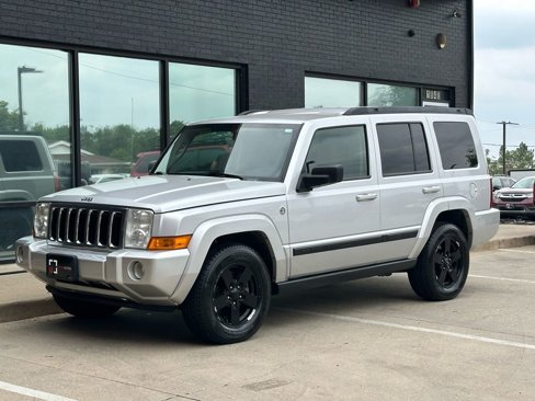 Used 2008 Jeep Commander Sport image 16