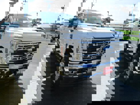 New 2025 Ford F250 XLT w/ 360-Degree Camera Package image 30