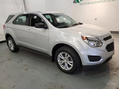 Used 2017 Chevrolet Equinox LS image 8
