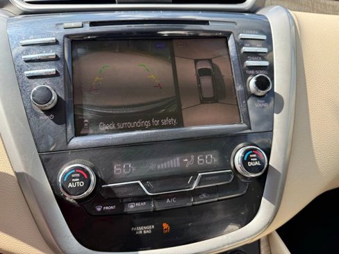 Used 2020 Nissan Murano SL image 24