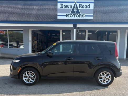 Used 2020 Kia Soul S image 2
