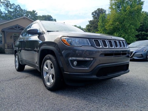 Used 2019 Jeep Compass Latitude w/ Popular Equipment Group image 4