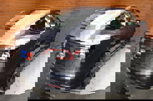 Used 2022 Tesla Model 3 Standard Range image 16