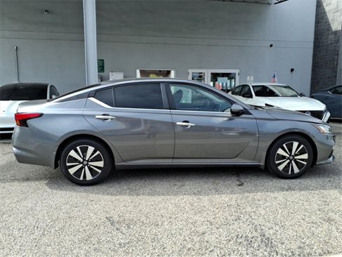 Certified 2021 Nissan Altima 2.5 SV image 20