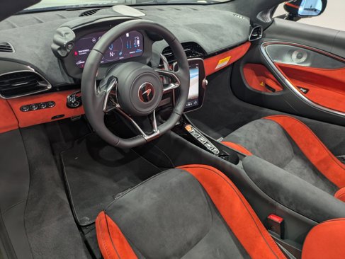 New 2025 McLaren Artura Spider image 7