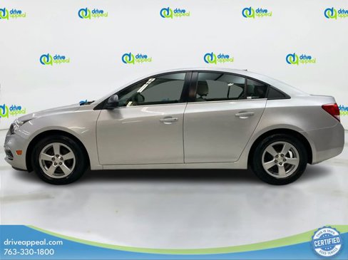 Used 2015 Chevrolet Cruze LT image 8