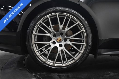 Used 2022 Porsche Panamera 4 Platinum Edition image 34