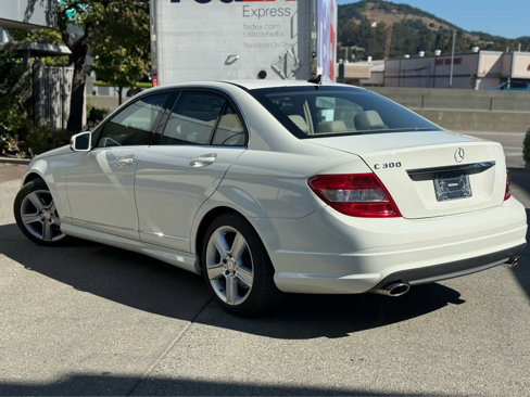 Used 2011 Mercedes-Benz C 300 Sport image 5