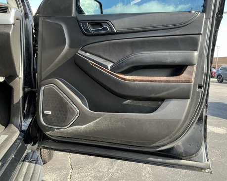 Used 2017 Chevrolet Suburban LT image 26