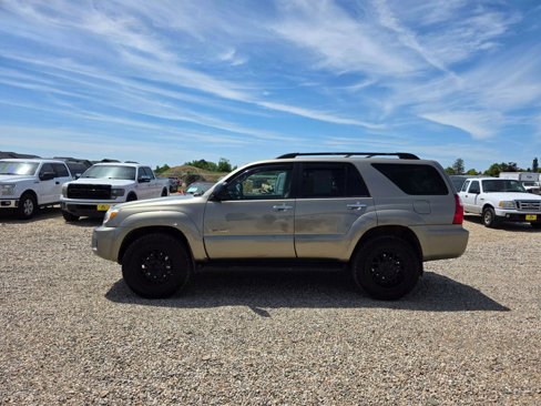 Used 2008 Toyota 4Runner SR5 image 8