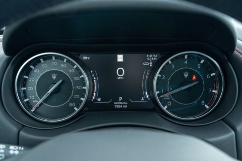 Used 2024 Maserati Levante GT Ultima image 21