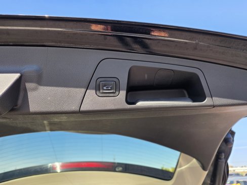 Used 2019 Buick Envision Premium w/ LPO, Road Trip Package image 29