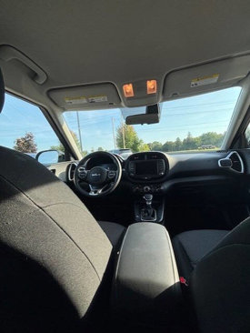 Used 2024 Kia Soul LX w/ LX Technology Package image 12