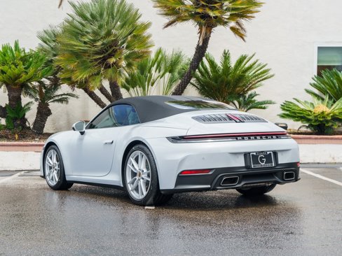 Used 2025 Porsche 911 Carrera image 16