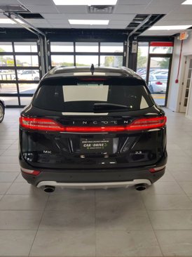 Used 2017 Lincoln MKC Reserve image 5