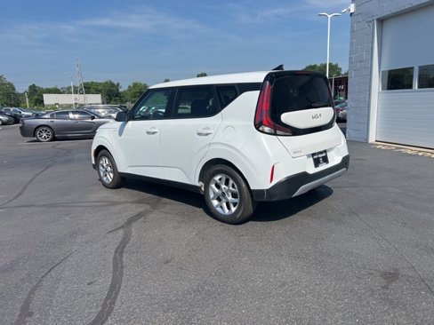 Used 2024 Kia Soul LX w/ Option Group 015 image 14