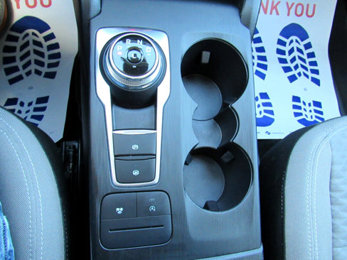 Used 2022 Ford Escape SE w/ SE Sport Appearance Package image 19