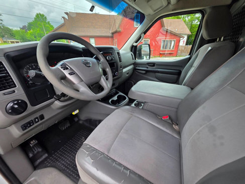 Used 2013 Nissan NV 2500 SV w/ Side Curtain Airbag Pkg image 9