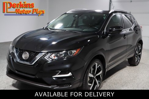 Used 2020 Nissan Rogue Sport SL image 1