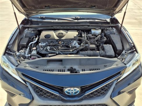 Used 2018 Toyota Camry SE image 11