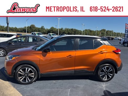 Used 2020 Nissan Kicks SV image 3