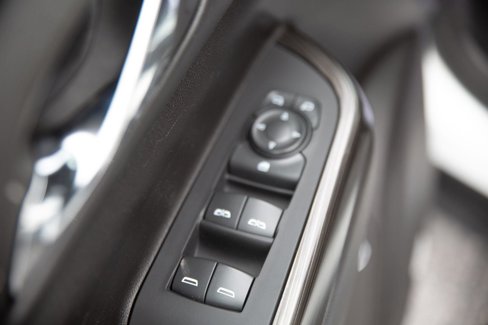 Used 2023 GMC Acadia SLT image 21