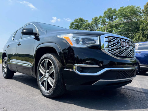 Used 2017 GMC Acadia Denali w/ Technology Package image 3
