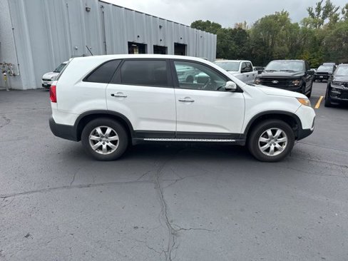 Used 2012 Kia Sorento LX image 11