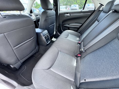 Used 2023 Chrysler 300 Touring w/ Sport Appearance Package image 11