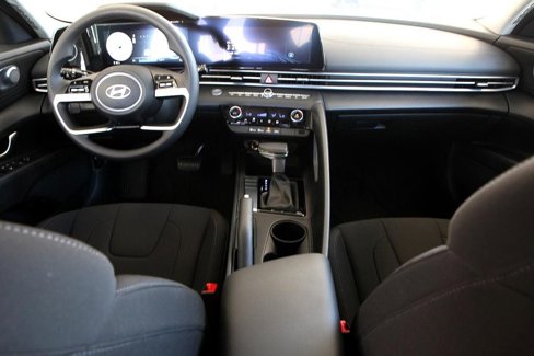Used 2024 Hyundai Elantra SEL image 20