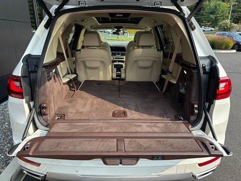 Used 2019 BMW X7 xDrive40i w/ Cold Weather Package image 61