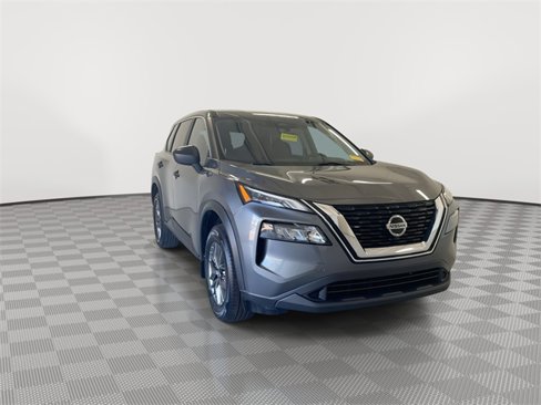 Used 2021 Nissan Rogue S image 3