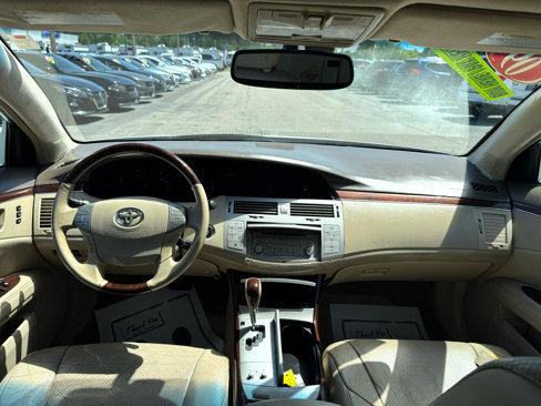 Used 2009 Toyota Avalon Limited image 12