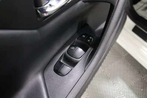 Used 2018 Nissan Altima 2.5 SV image 4