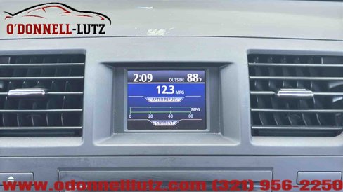 Used 2012 Toyota Highlander SE image 26
