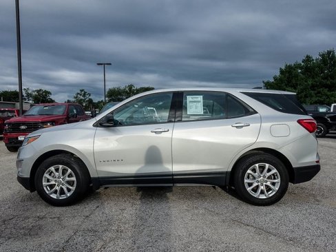 Used 2018 Chevrolet Equinox LS image 17