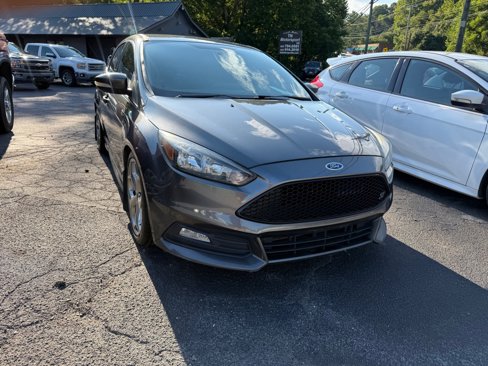 Used 2016 Ford Focus ST image 11