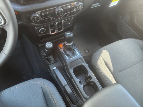 New 2025 Jeep Wrangler Sport S image 24