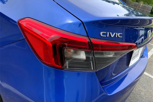 Used 2023 Honda Civic Sport image 28
