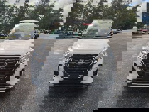Certified 2021 Nissan Kicks S image 9