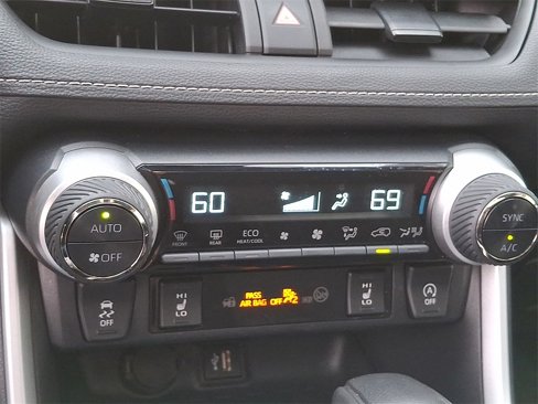 Used 2024 Toyota RAV4 XLE image 21